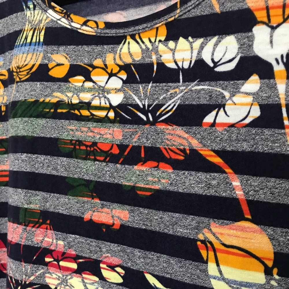 S LuLaRoe Irma brand new - Picture 3 of 3